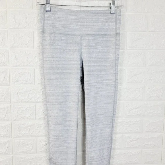 ATHLETA High-rise Jacquard Chaturanga Leggings | Light Gray | Textured | Size-S - Picture 9 of 11